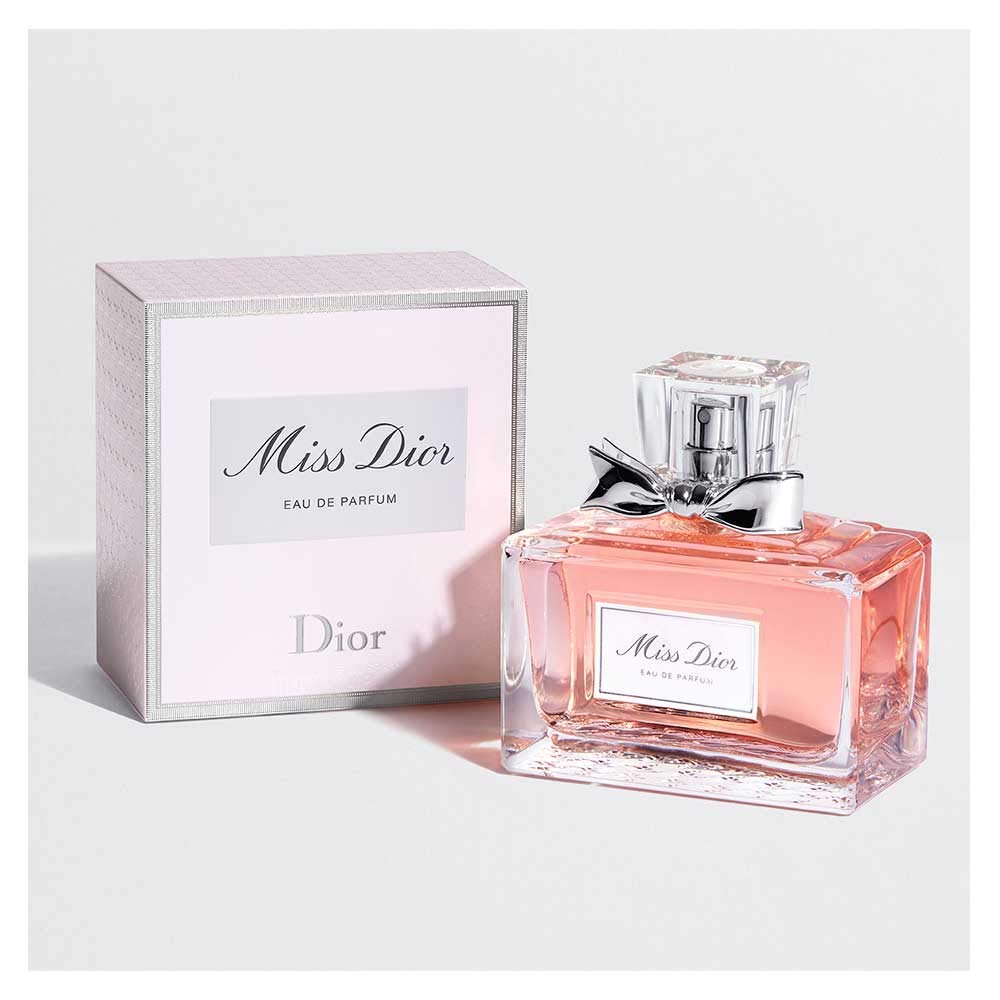 Eau De Parfum Spray 3.4 Fluid Ounce K8371
