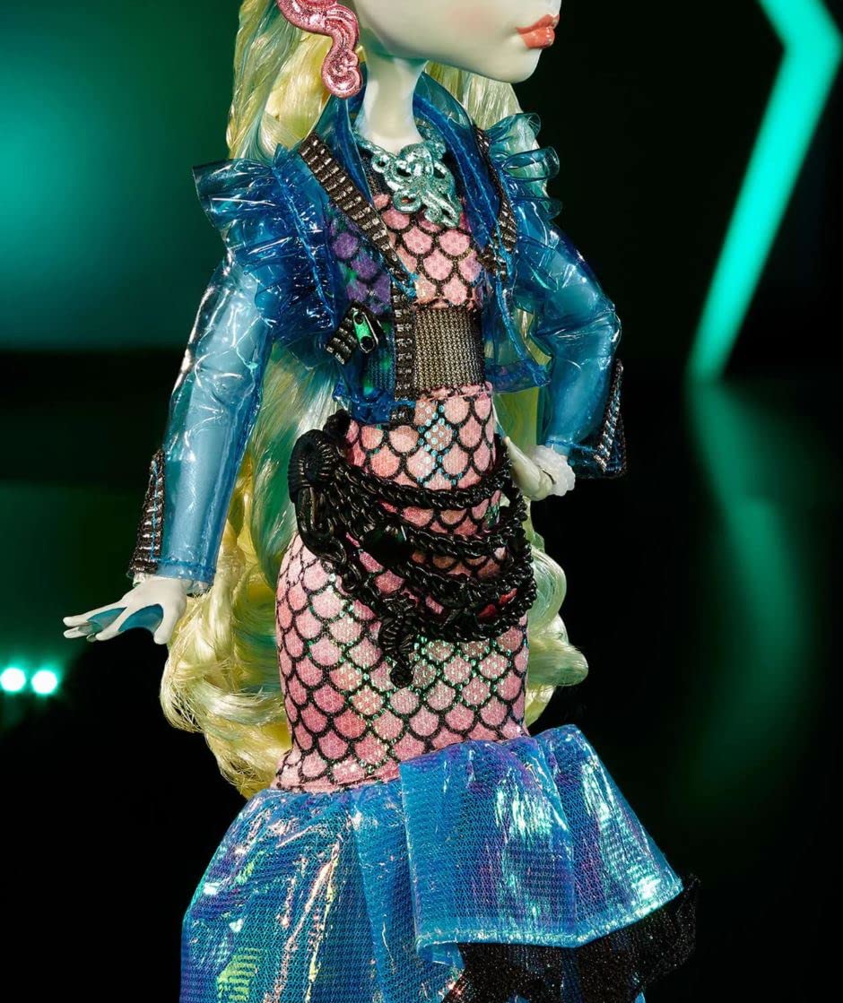 Lagoona Blue 10.5in Doll Y997
