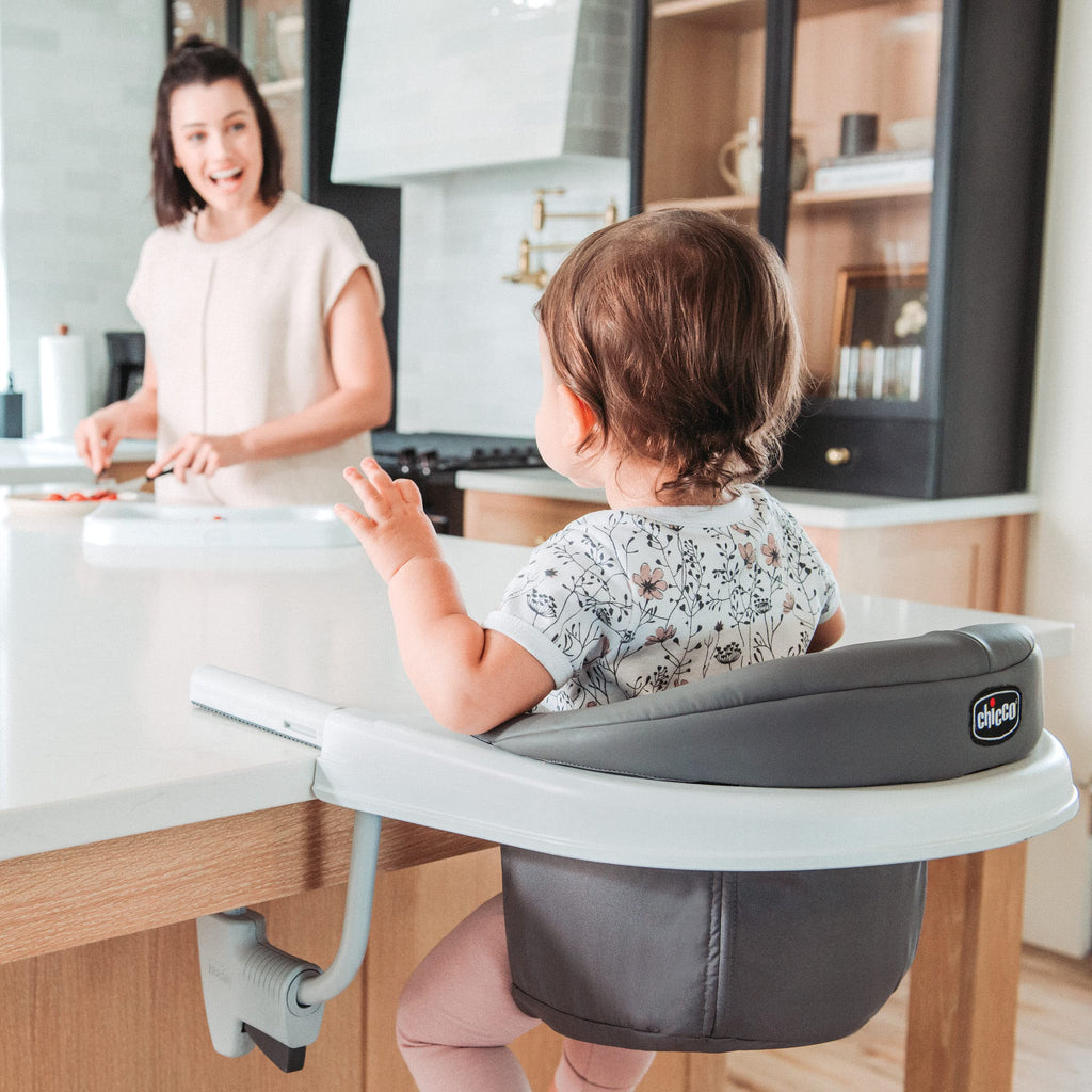 Hook-On High Chair with Tray K280